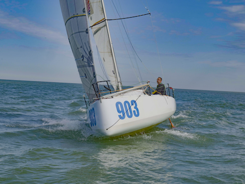 photo drone bateau devant